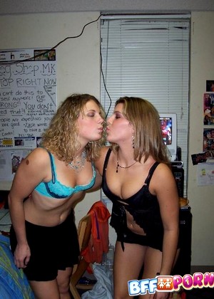 Bff Porn Bffporn Model High Quality Amateur Girlfriends Exposed Kingdom jpg 1