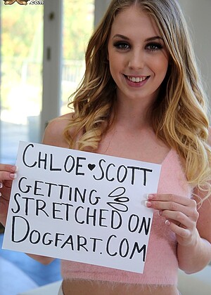 Chloe Scott jpg 11