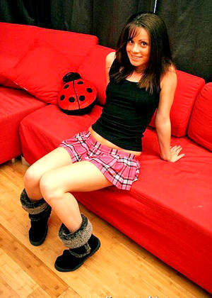 Castingcouchteen Model jpg 9