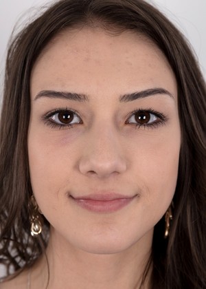 Czech Casting Jolana Warm Close Up Ranking jpg 10