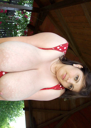 Divinebreasts Model jpg 10