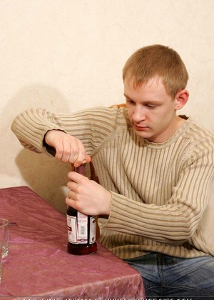 Drunkenteenorgies Model jpg 8