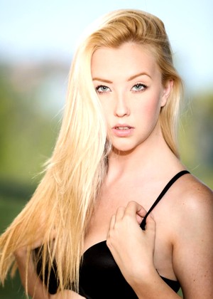 Samantha Rone jpg 13