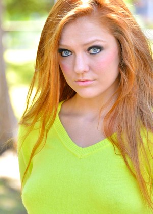 Ftv Girls Farrah Flower June Redhead Theater jpg 15