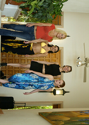 Dee Williams Jenni Lee Jenya Princess Donna Dolore jpg 5