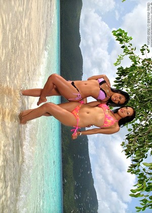 Inthecrack Vicki Chase Cindy Starfall Standard Beach Sexo Pics jpg 13