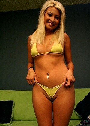 Ispycameltoe Model jpg 8