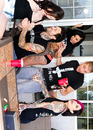 Joanna Angel Vera Drake Lily Lane Small Hands jpg 7