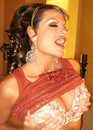 Kellymadison Model jpg 16