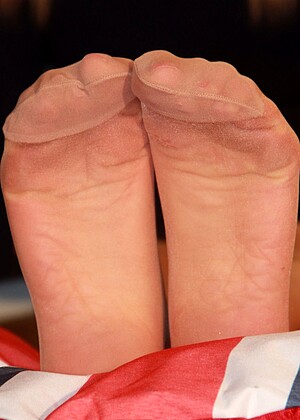 Nylonfeetlove Model jpg 10