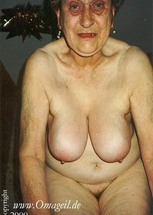 popular tag pichunter  Grandma Adult Old pornpics (1)