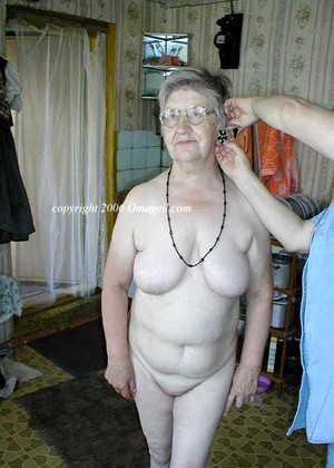 popular tag pichunter  Wrikled Granny Mature pornpics (1)