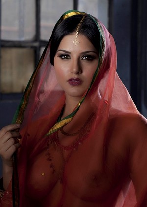 Sunny Leone jpg 15