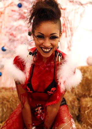 Skin Diamond jpg 13