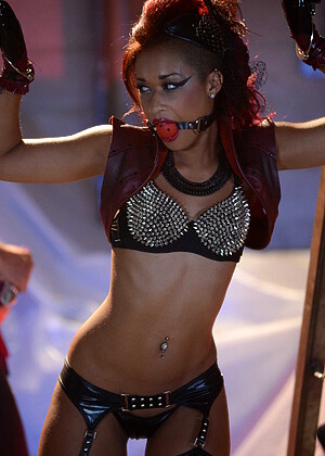 Skin Diamond jpg 3