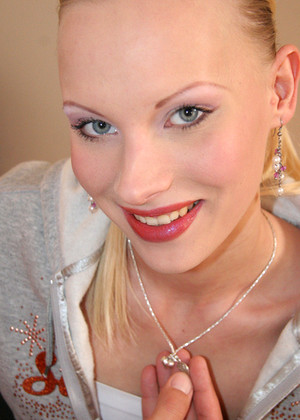 Gitta Blond jpg 2