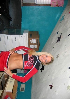 popular tag pichunter f Flexible Cheerleader pornpics (1)