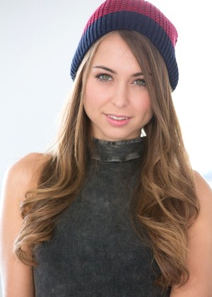 Riley Reid jpg 4