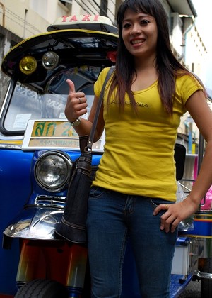 Tuktuk Patrol Ice Dollar Thai Sinn jpg 11