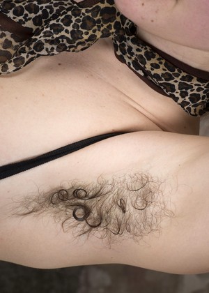 Wearehairy Model jpg 15