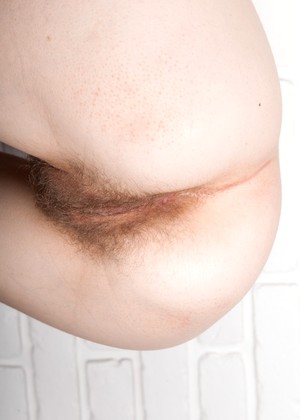 Wearehairy Model jpg 8