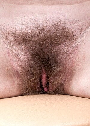 Wearehairy Model jpg 14