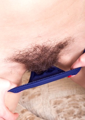 Wearehairy Model jpg 8