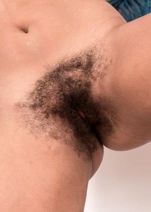 Wearehairy Model jpg 7