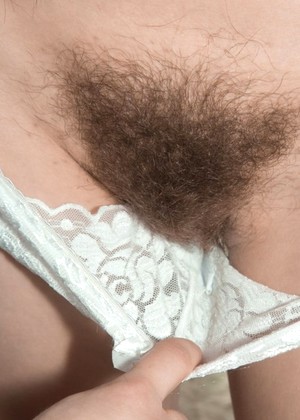 Wearehairy Model jpg 15