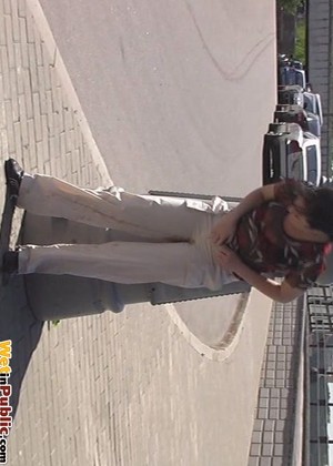 Wet In Public Wetinpublic Model Direct Public Pissing Pin Xxx jpg 4