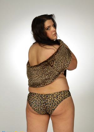 Youngfatties Model jpg 3