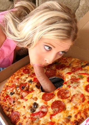 Bigsausagepizza Bigsausagepizza Model Browse Delivery Details