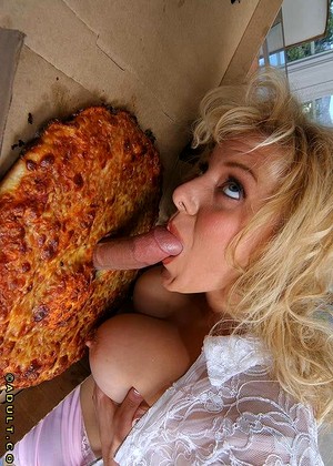 Bigsausagepizza Kara Sex Blowjob Facila Cum Sexgirl