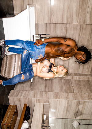 Blackedraw Alix Lynx Sly Diggler Photocom Blonde Party