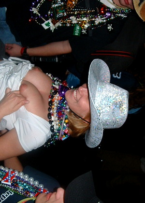 Drunkgirlsflashing Drunkgirlsflashing Model Unlimited Mardis Gras Screenshots