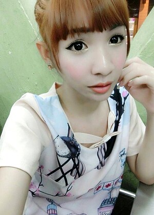 Helloladyboy Helloladyboy Model 18on Shemale Plumperpass