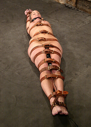 Hogtied Isabella Soprano Nikki Nipples Cat