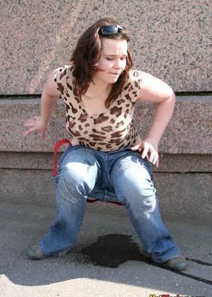 Hotpissing Hotpissing Model Amazing Public Peeing Century