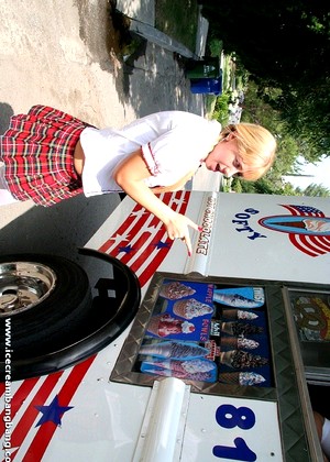 Icecreambangbang Icecreambangbang Model Decent Schoolgirl Here