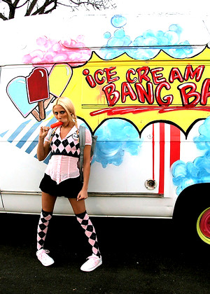 Icecreambangbang Icecreambangbang Model See Schoolgirl Territory