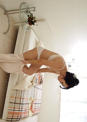 Japanhdv Yuna Yamami Eighteen Housewife Babepedia