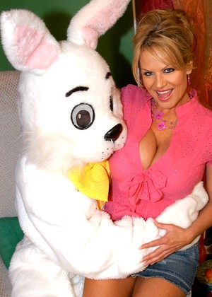 Kellymadison Easter Bunny Uper Milf Girl Fuck