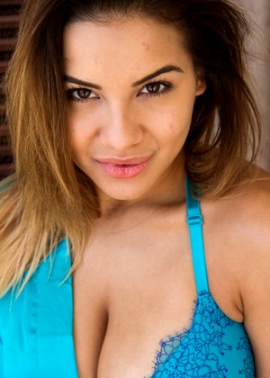 Laceybanghardonline Lacey Banghard Natural Curvy Icon