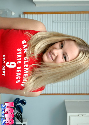 Leialovesyou Leia Loves You Natural Blonde Mobi Vr