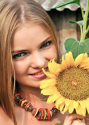 Metart Bridgit A Hair Blonde Hardly