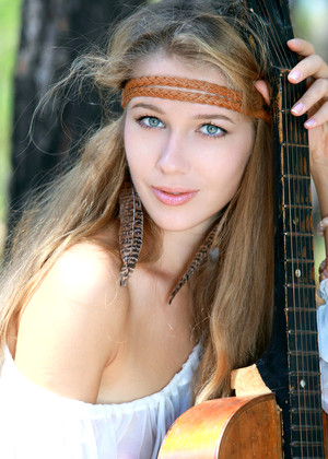 Metart Genevieve Gandi Traditional Blonde Faapy