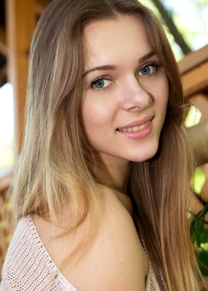 Metart Katie A Typical Shaved Queen