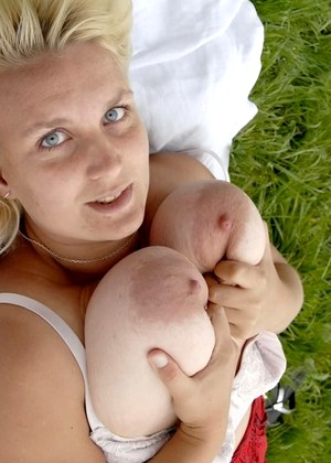 Naturebreasts Naturebreasts Model Common Blonde Stream