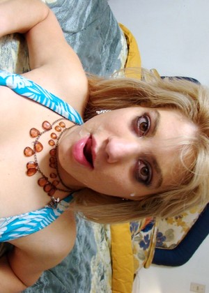 Oyeloca Sofi Despedida Fantasy Latina Web