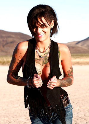 Realwifestories Bonnie Rotten Girlsmemek Big Tits Videosu